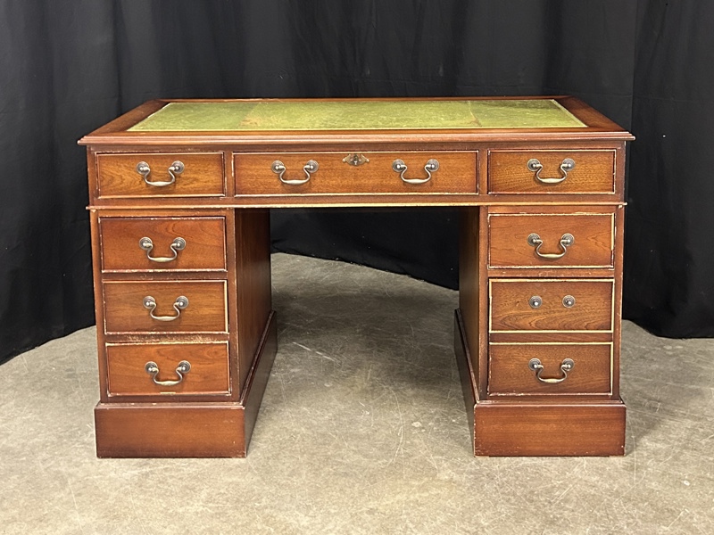 Skrivbord, 3 delar, 1900-tal, England.