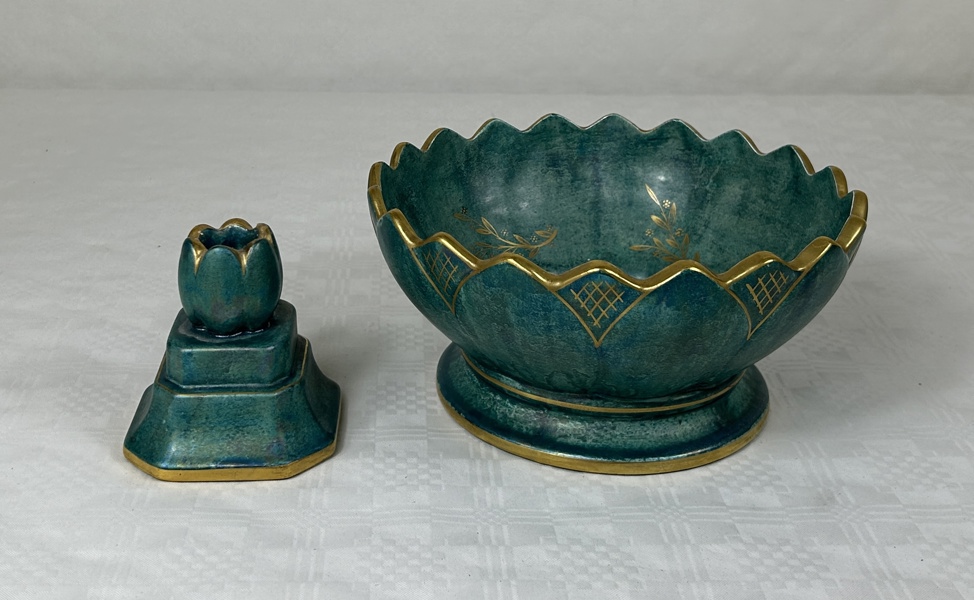 Josef Ekberg. Skål och ljusstake, Gustavsberg, signerade, 1920/30-tal.