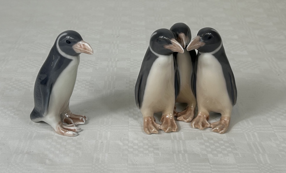 Royal Copenhagen. Figuriner, 2 st, pingviner, Danmark.