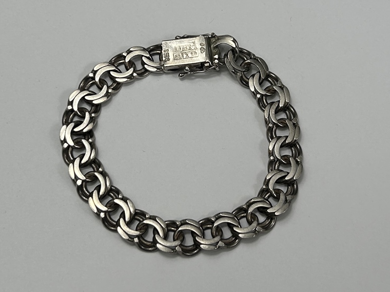 Armband, bismarck, silver, 1973.