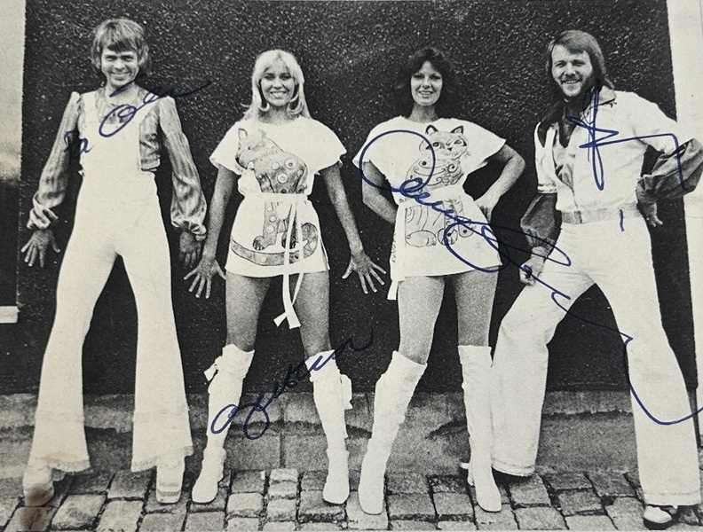 ABBA. Autograf, samtliga fyra medlemmar.