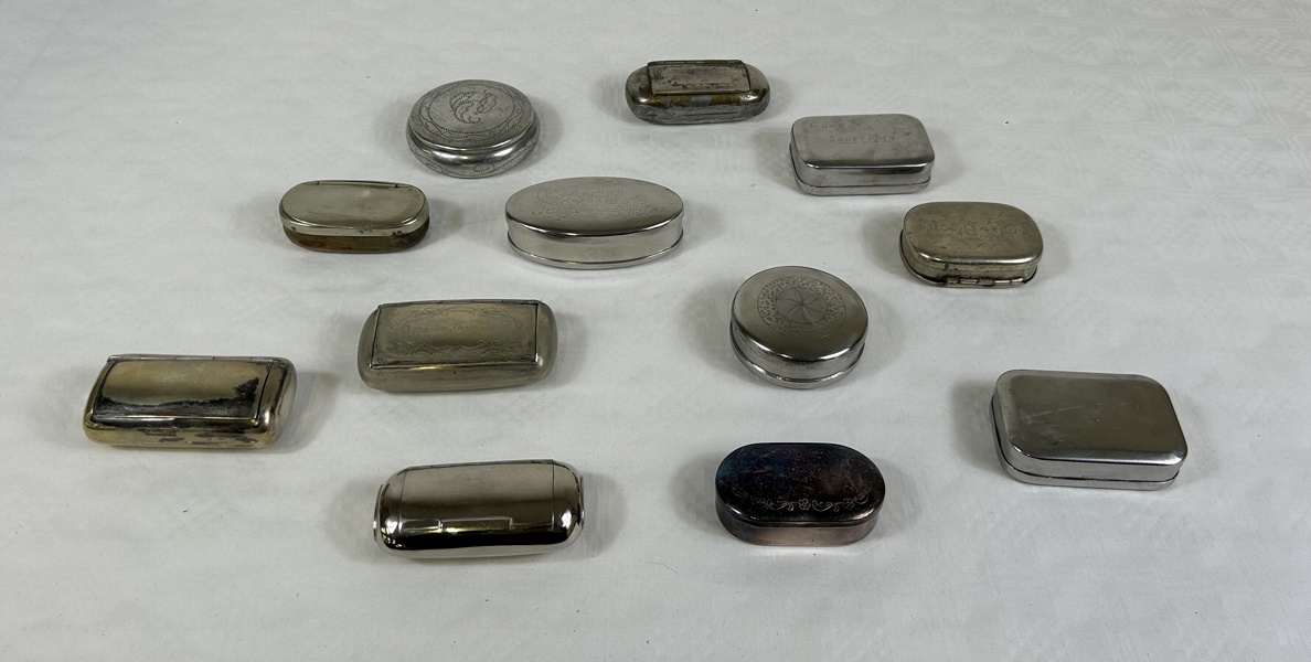 Snusdosor, 12 st, 18/1900-tal.