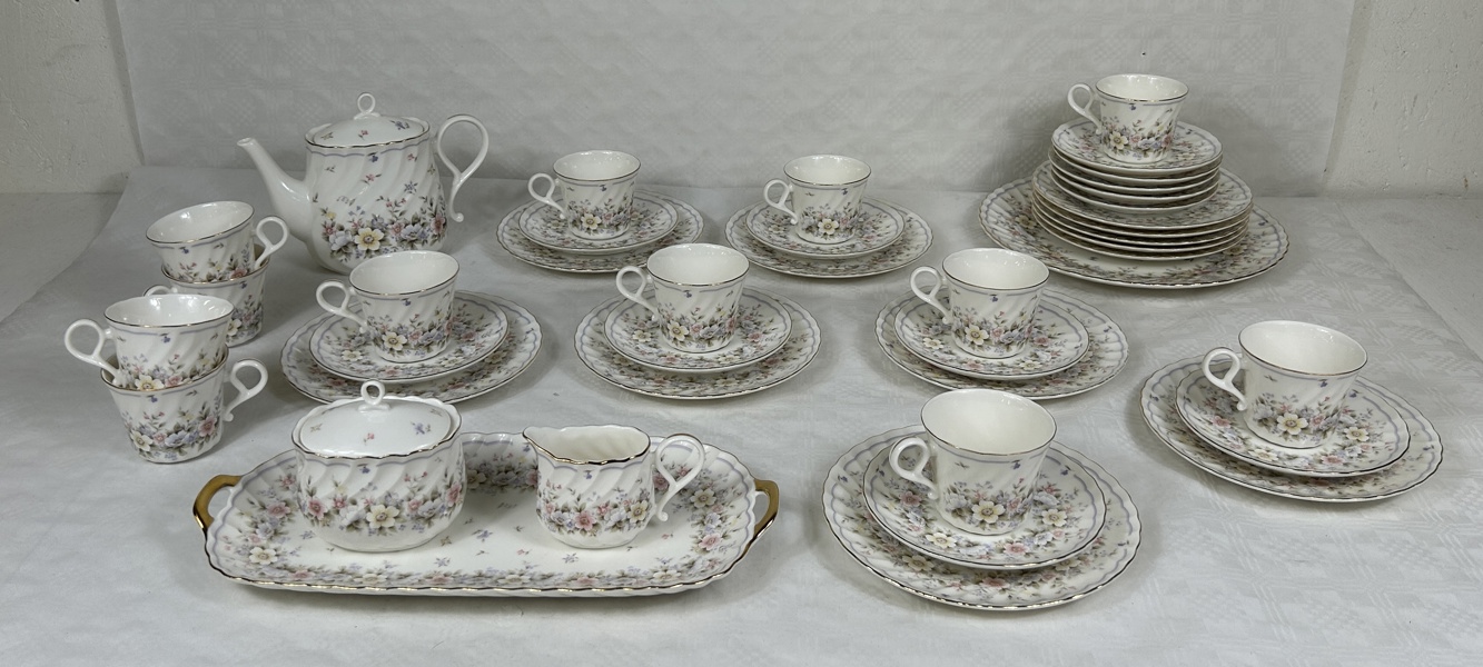 Kaffeservis, "Sommarromantik", 41 delar, Nils Holgersson Gården AB.