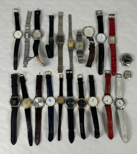 Armbandsur, 22 st, bla Certina.