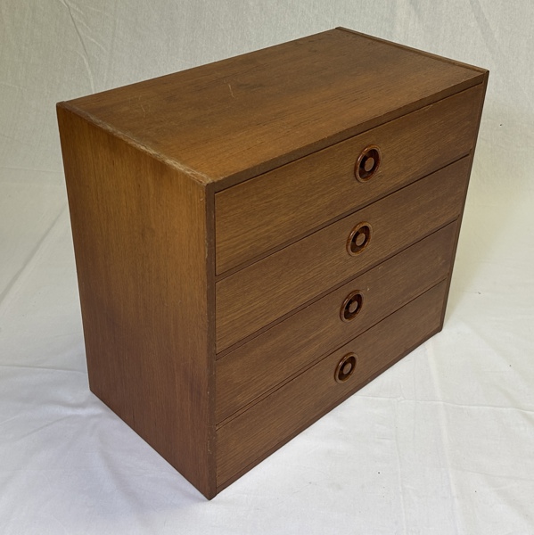Hurts, teak, 1960-tal.