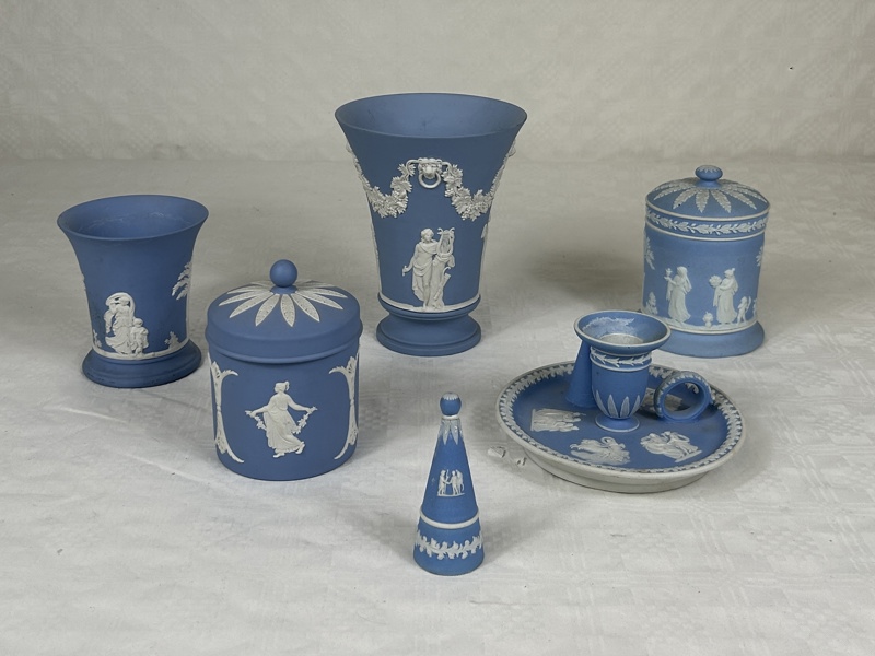 Parti porslin, sk Jasper Ware, Wedgwood, 1900-tal.