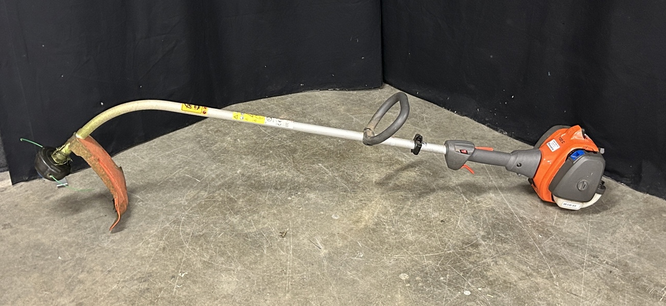 Trimmer, Husqvarna, 122C.