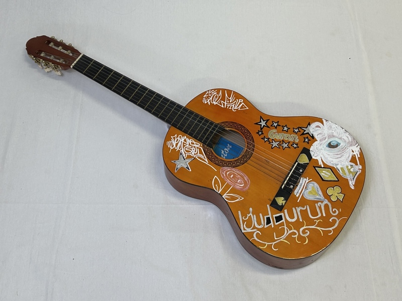 Gitarr, akustisk, Benton.