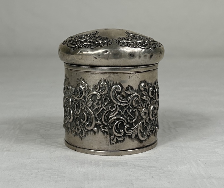 Burk med lock, Silver 830/1000.