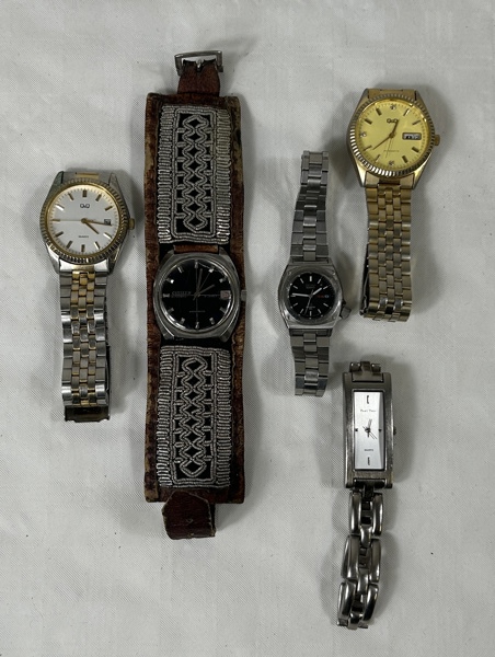 Armbandsur, 5 st, bla Citizen och Seiko.