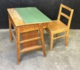 Skolbänk med stol, trä, 1900-tal.