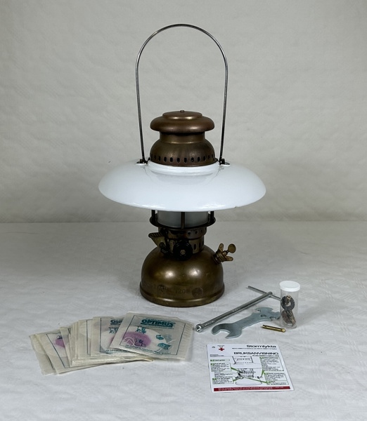 Stormlykta, Optimus 1200, Upplands Väsby, 1900-tal.