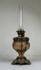 Bordsfotogenlampa, Majolika, 1800-tal.