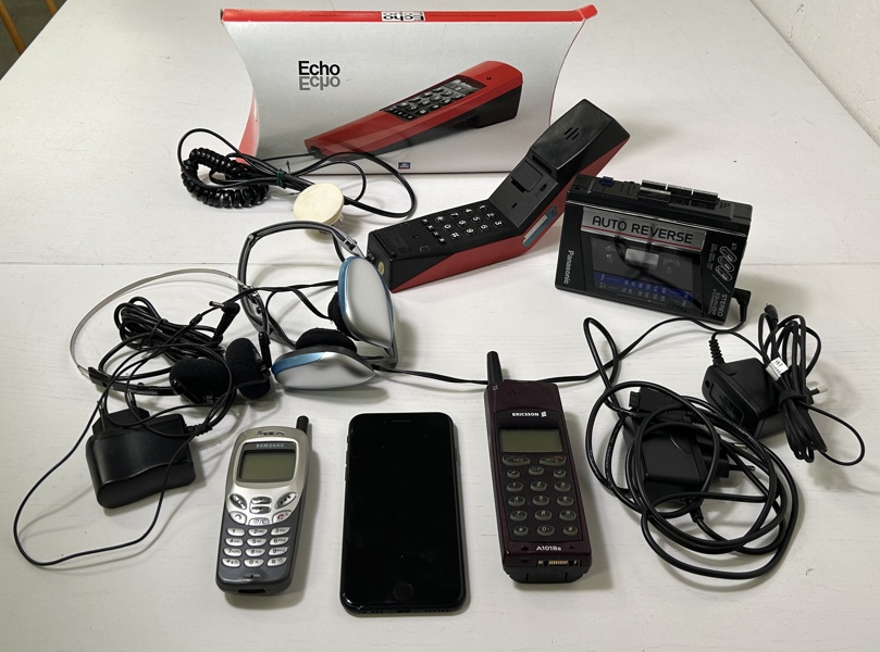  Diverse Telefoner och hörlurar 