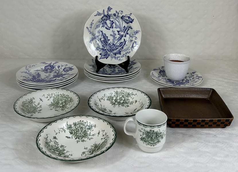 Diverse porslin, bla Grön Anna och Stig Lindberg.