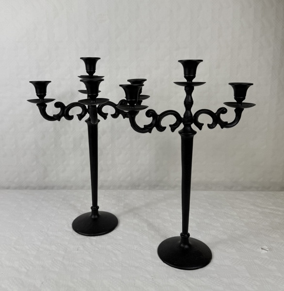 Kandelabrar, 2 st, metall.