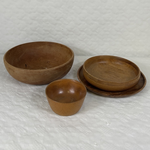 Skålar och bricka, teak, 4 delar.