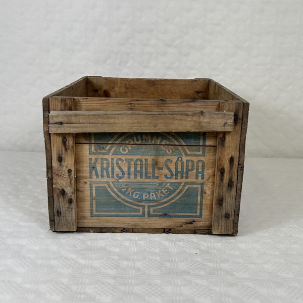 Trälåda, Kristall-Såpa.