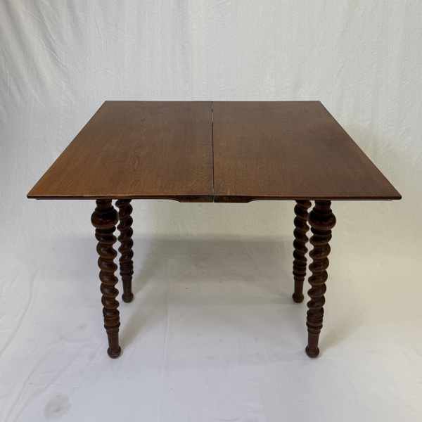 Spelbord, ek, nyrenässans, 1900 talets början.