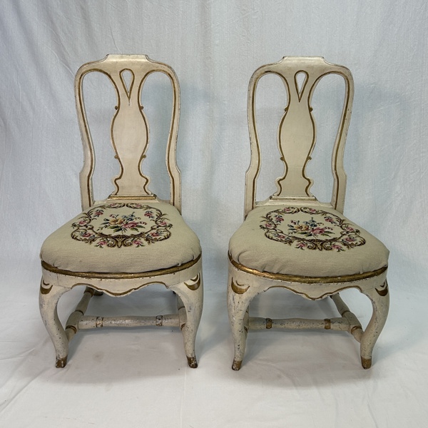 Stolar, ett par, rokoko, 1700 tal.