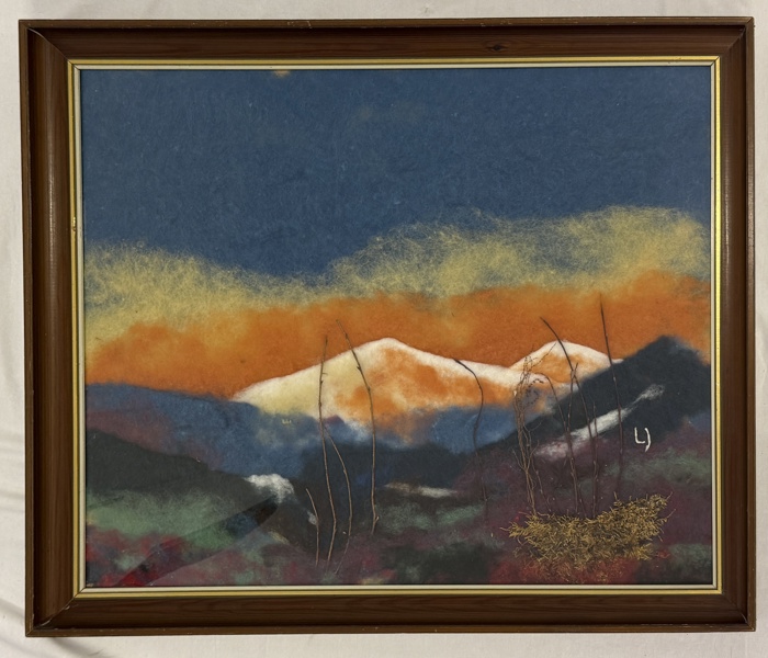 Lisa Johansson. Ulltavla, monogramsignerad LJ.