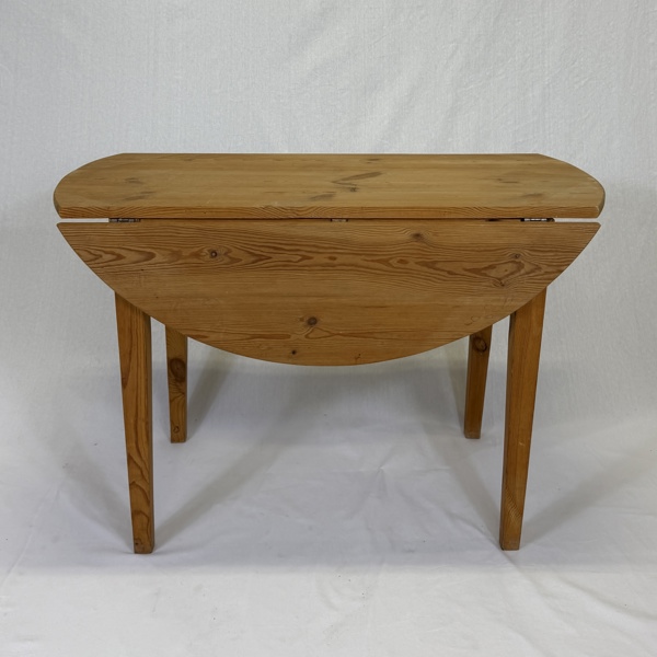 Klaffbord, furu, 1900 talets första hälft.