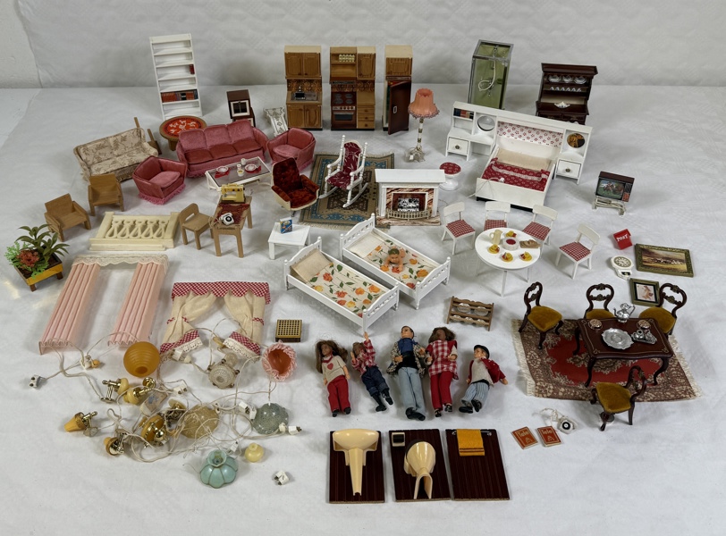 Parti dockmöbler, Lundby.