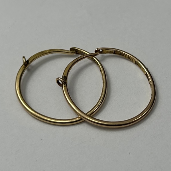 Örhängen, ett par, 18k guld.