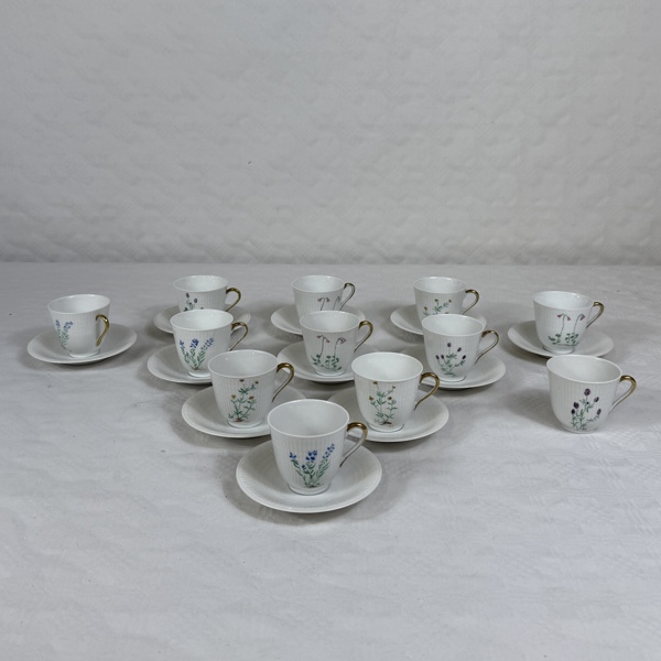 Louise Adelborg. Moccaservis, 23 delar, Rörstrand.