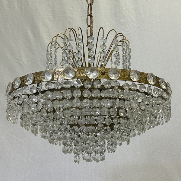 Taklampa med prismor, plafondmodell, mässing. 1900 tal.