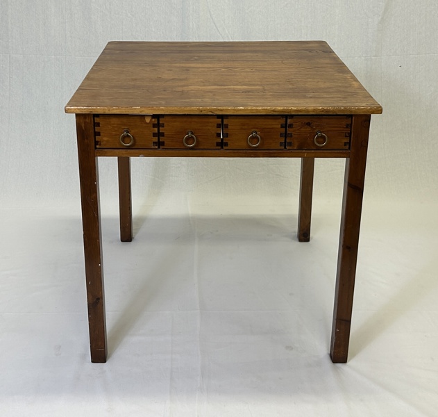 Bord med 6 lådor, 19/2000-tal.