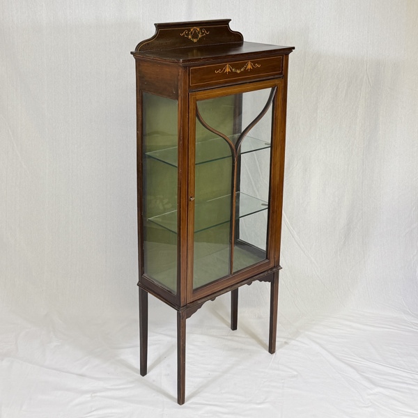 Vitrinskåp, Mahogny, England, 1900 tal.