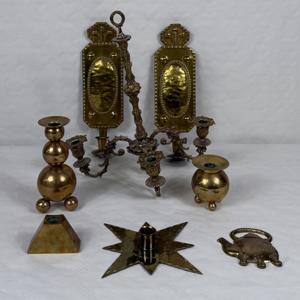 Mässingsföremål, bla Gusum 3 delar.