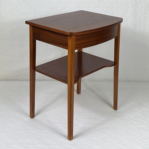 Sängbord, 1900-talets mitt.