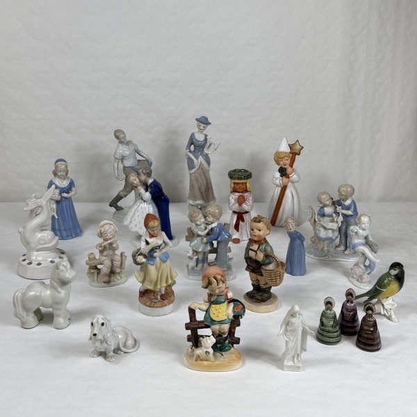 Figuriner, bla Upsala Ekeby och Goebel.