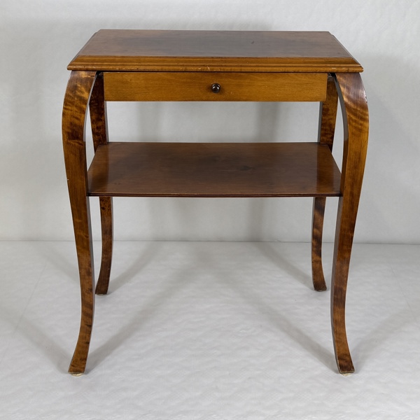 Bord med låda, 1900 tal.