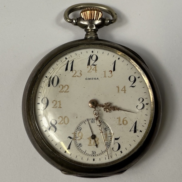 Fickur, silver, Omega. Tidigt 1900 tal.