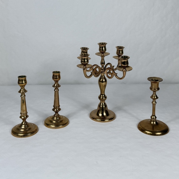 Kandelaber och ljusstakar, 4 delar, mässing.