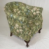 Clubfåtölj, textilklädsel, "Golden Lily", William Morris .