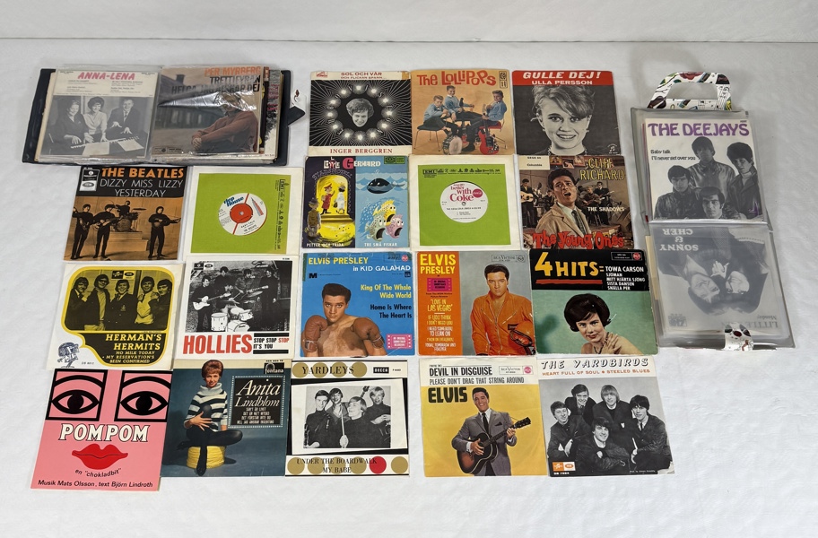 Singelskivor bla Elvis Presley