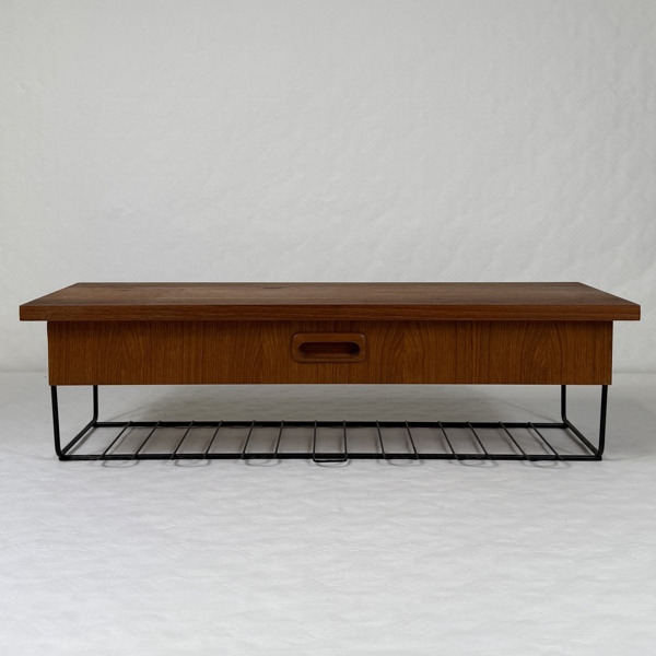 Vägghylla, teak/string, 1900-talets mitt.