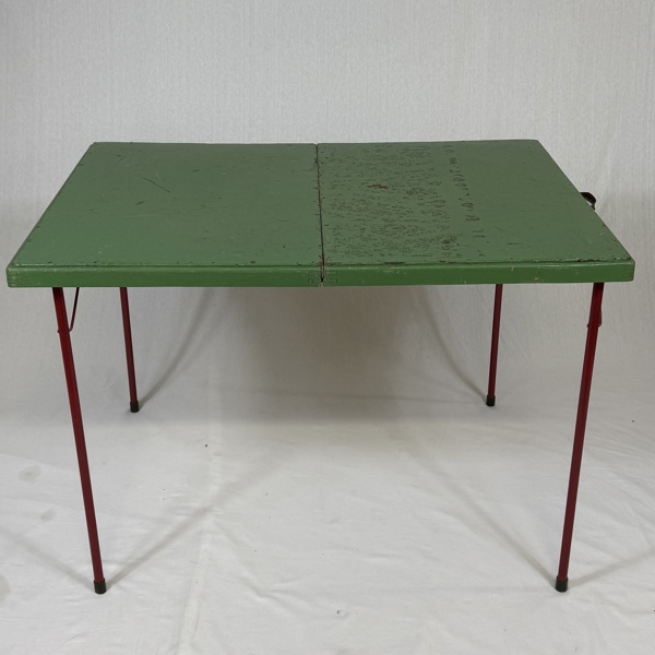 Campingbord, 1900-talets mitt.