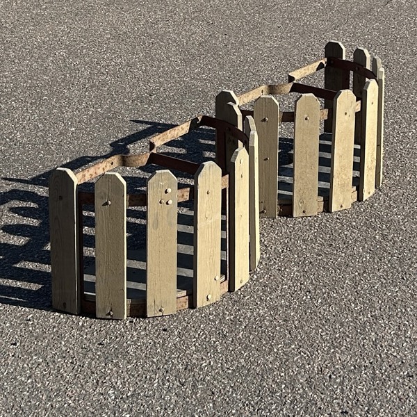 Blomlådor, ett par, 1900-tal.