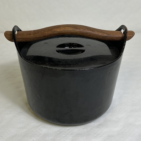 Timo Sarpaneva. Gryta, Rosenlew, Finland.