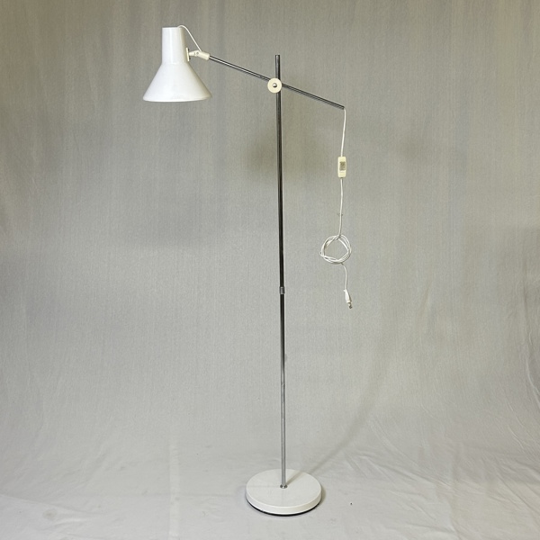 Golvlampa, IKEA, 1900-talets slut.