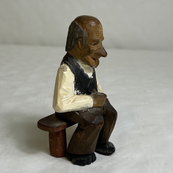 Träskulptur, Lorens Larsson, signerad.