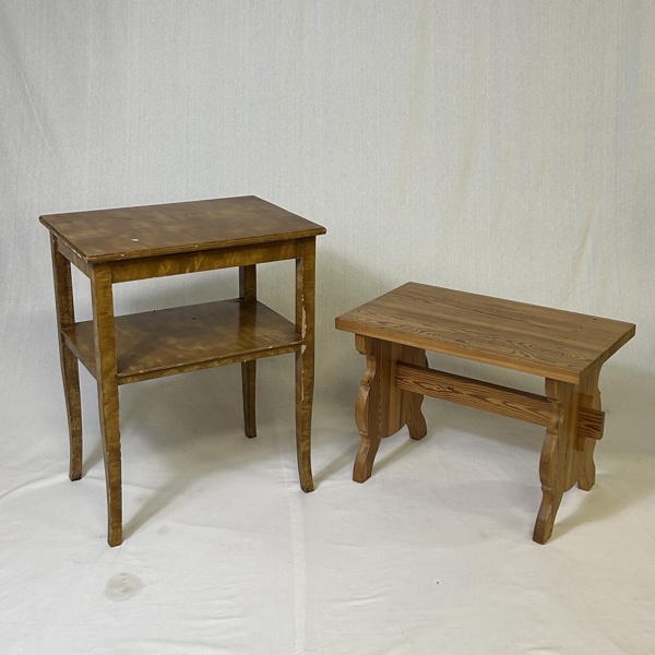 Mindre bord och pall.