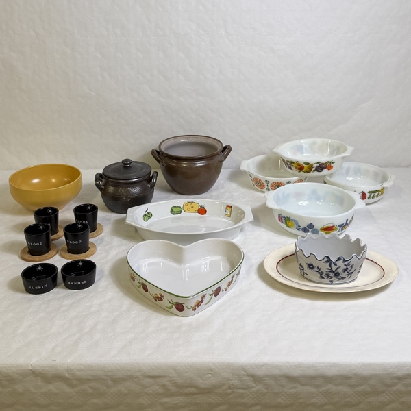 Diverse keramik och porslin, bla Höganäs.