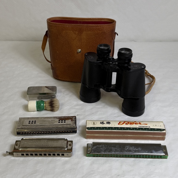 Kikare och munspel m.m.