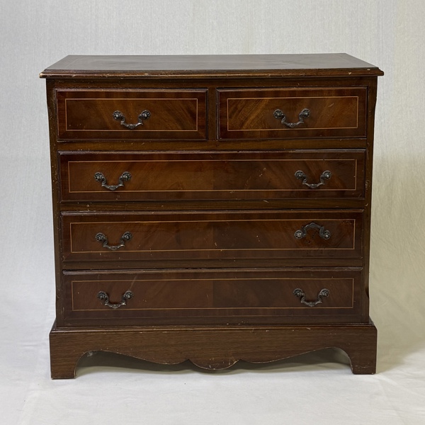 Byrå, 5-lådig, England, 1900-tal.